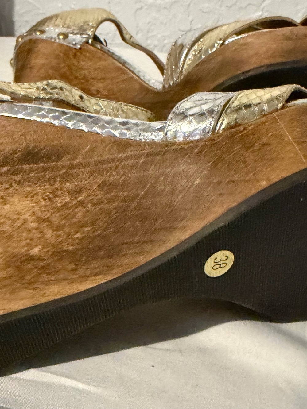 Dolce & Gabbana Gold and Silver Snakeskin Wedge Sandals Size 38 Never Worn - Picture 4 of 5